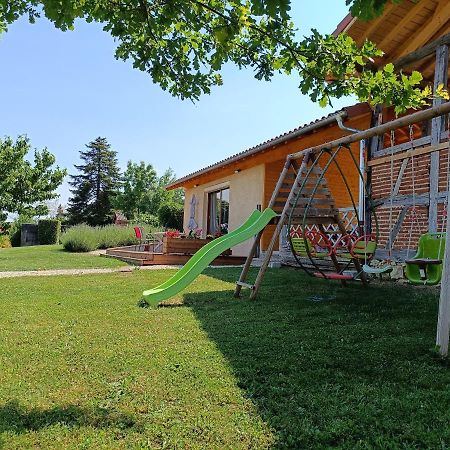 Studio Avec Terrasse Au Calme Jayat Exteriör bild