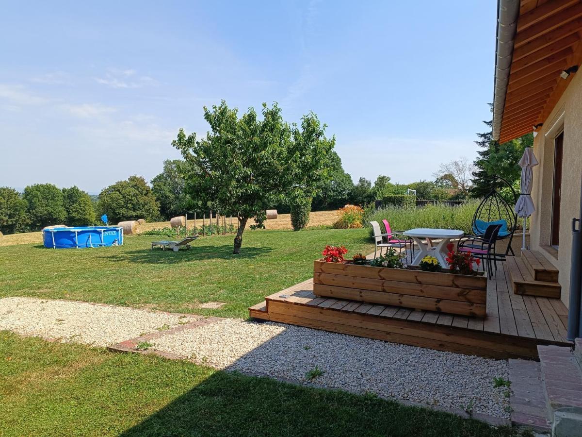Studio Avec Terrasse Au Calme Jayat Exteriör bild